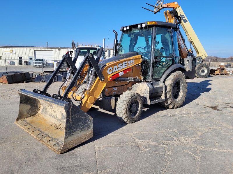 2022 CASE 580SN Backhoe 3360310-1 2022 CASE 580SN Backhoe 3360310-1