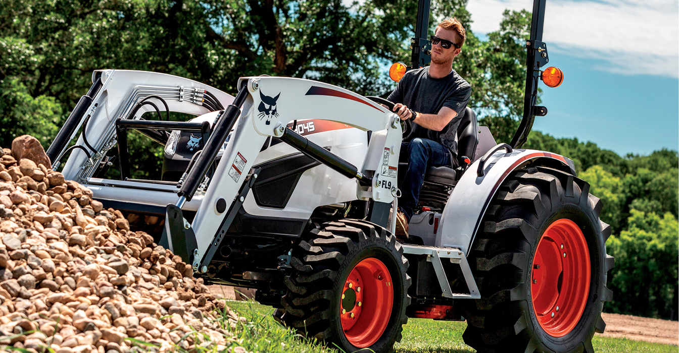 Bobcat Tractor Loader