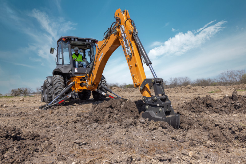 695SV Backhoe Loader