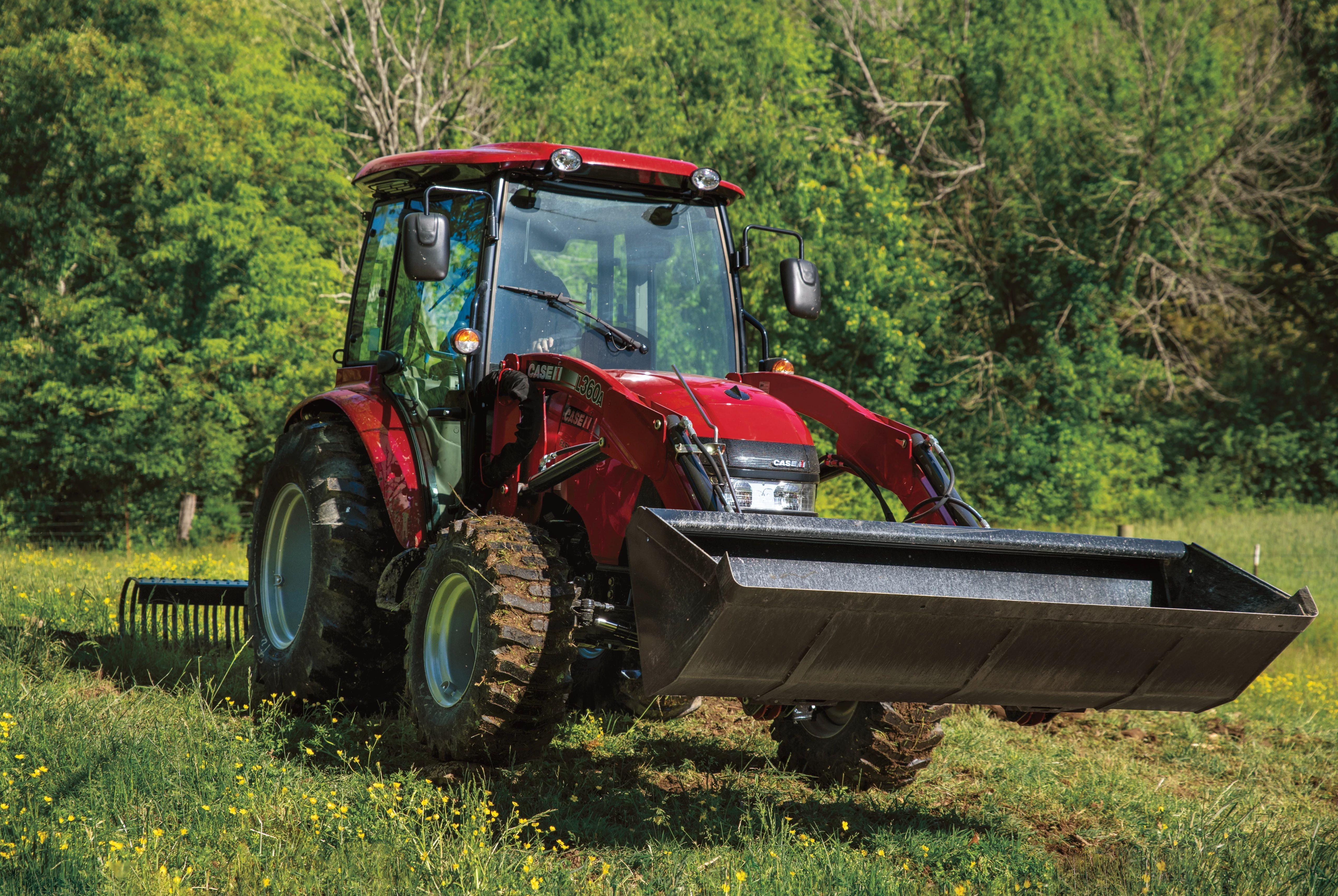 Farmall Compact 55C with bucket