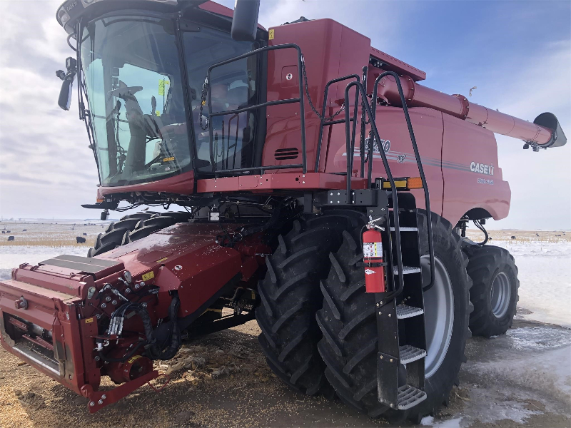 2022 Case IH 8250 Combine 3343362-1