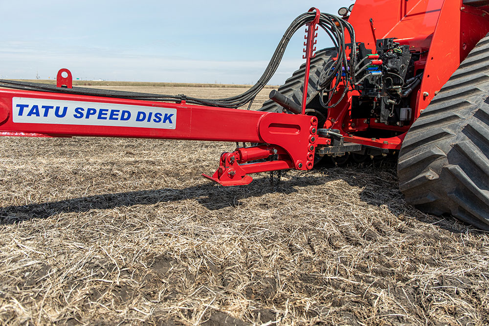 Tatu Speed Disk Connection Tatu Speed Disk connected to a Case IH quadtrac